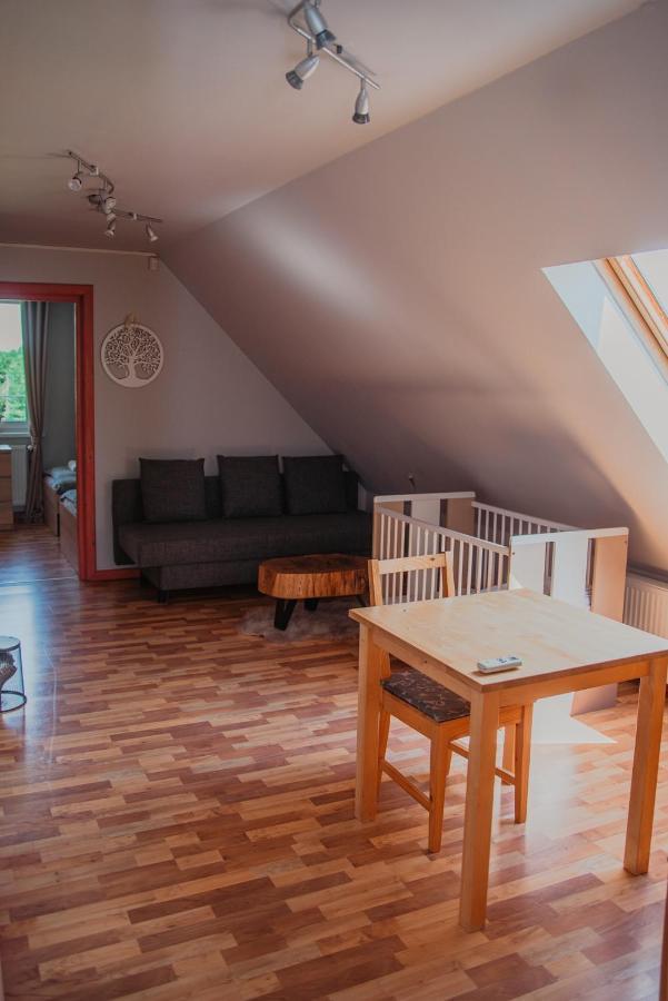 Szmaragdowy Domek Nowy Wisnicz المظهر الخارجي الصورة